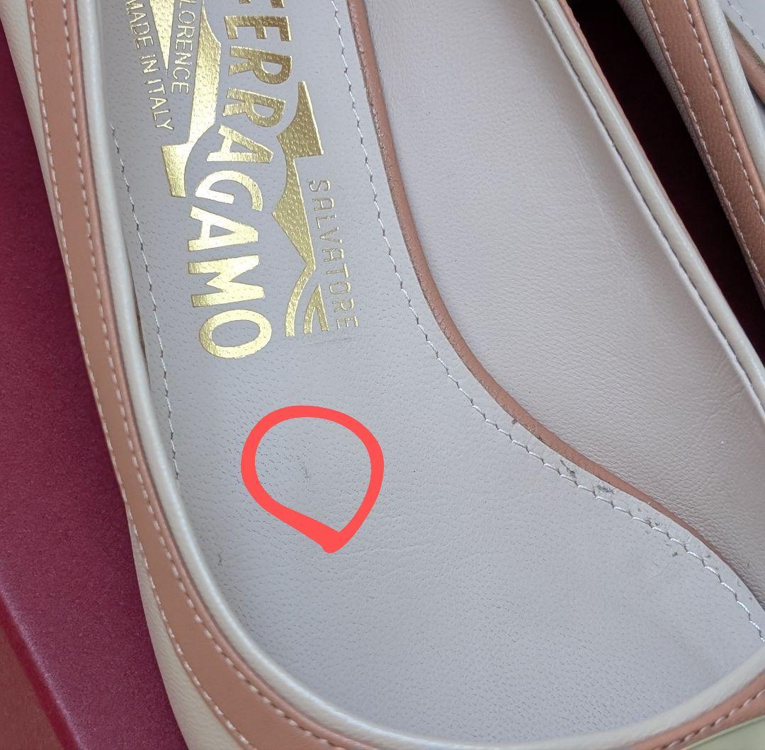 【最終値下げ】美品フェラガモ VARA パンプ 23.5cm