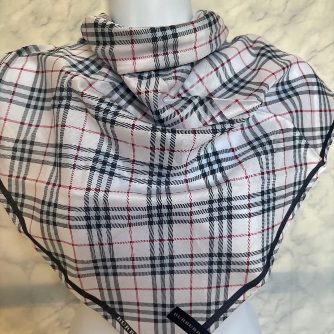 新品未使用❗️BURBERRY チェック柄 スカーフ 大判ハンカチ膝掛け