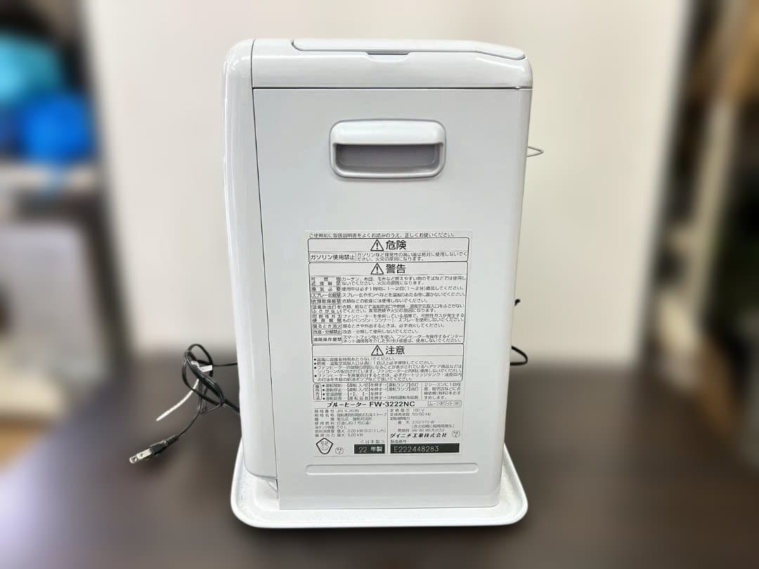 2022年製 ダイニチ 石油ファンヒーター FW-3222NC ホワイト - メルカリ