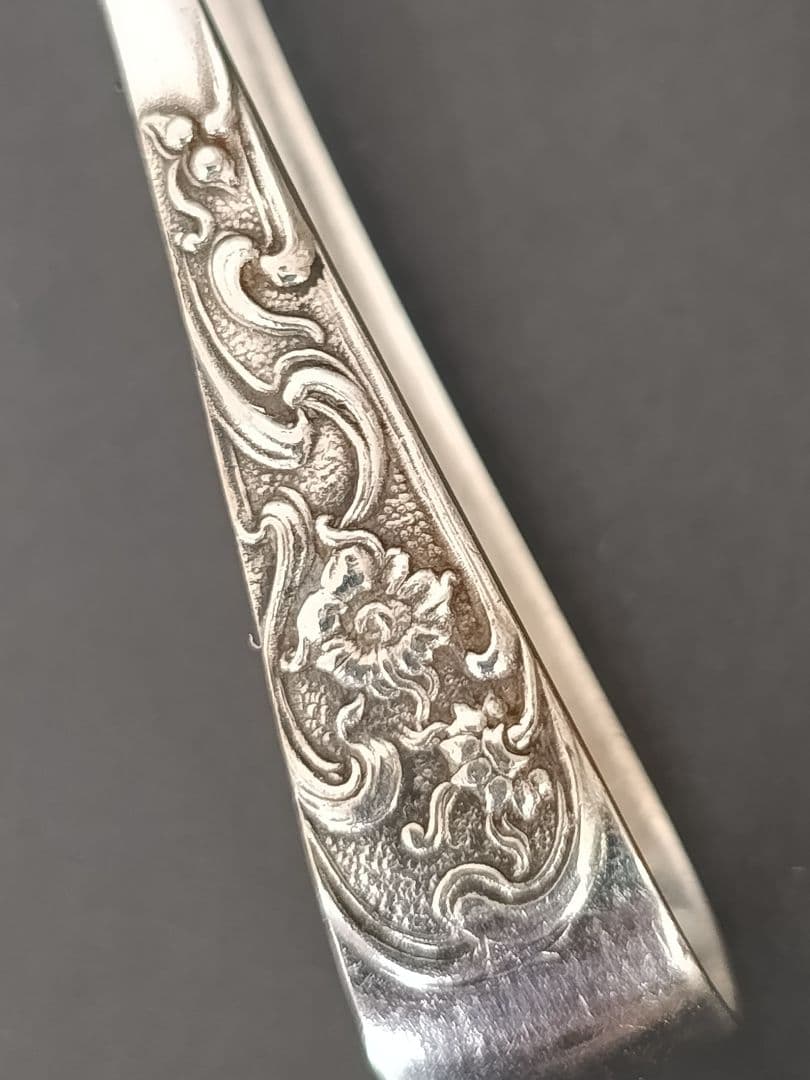 英国アンティーク シルバートング EPNS刻印 シュガートング