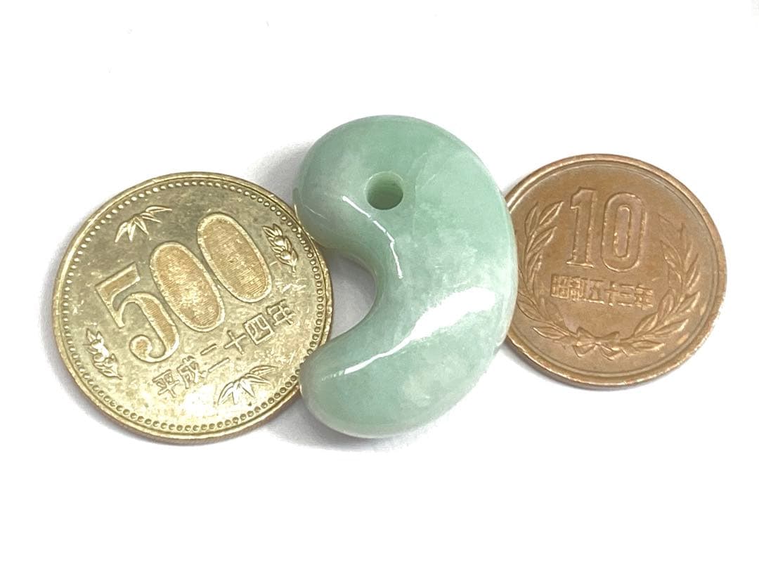 ✳幸運導く**糸魚川翡翠 勾玉 吉祥開運 本物の守護石をお身近