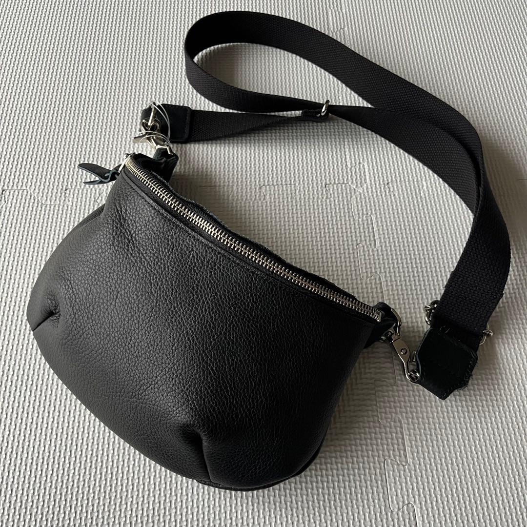 美品 Butler Verner Sails シボ オールレザーボディバッグ 黒 Butler Verner Sails（バトラーバーナーセイルズ） ボディバッグ