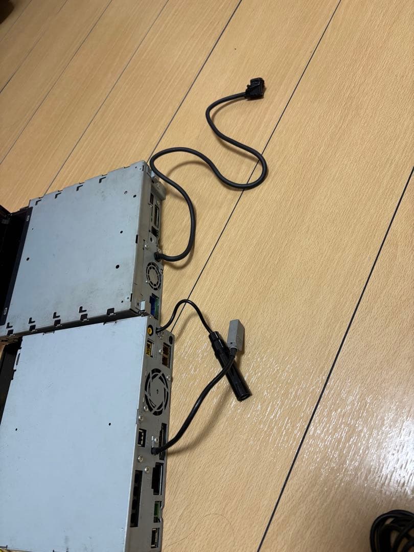 AVIC-VH09 サイバーナビ フラップ不良