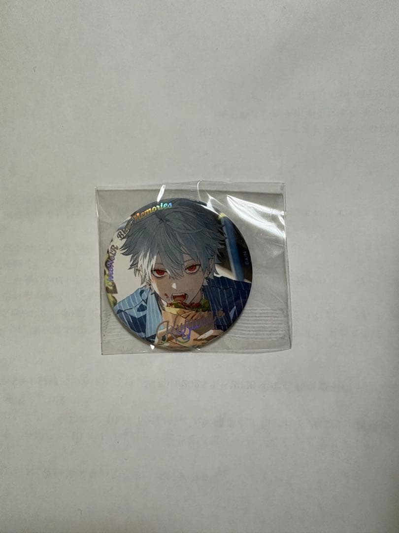 ChroNoiR Blue Memories】ランダムオーロラ缶バッジ 葛葉 - メルカリ