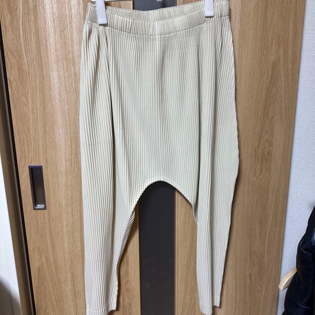 イッセイミヤケ プリーツパンツ - メルカリ