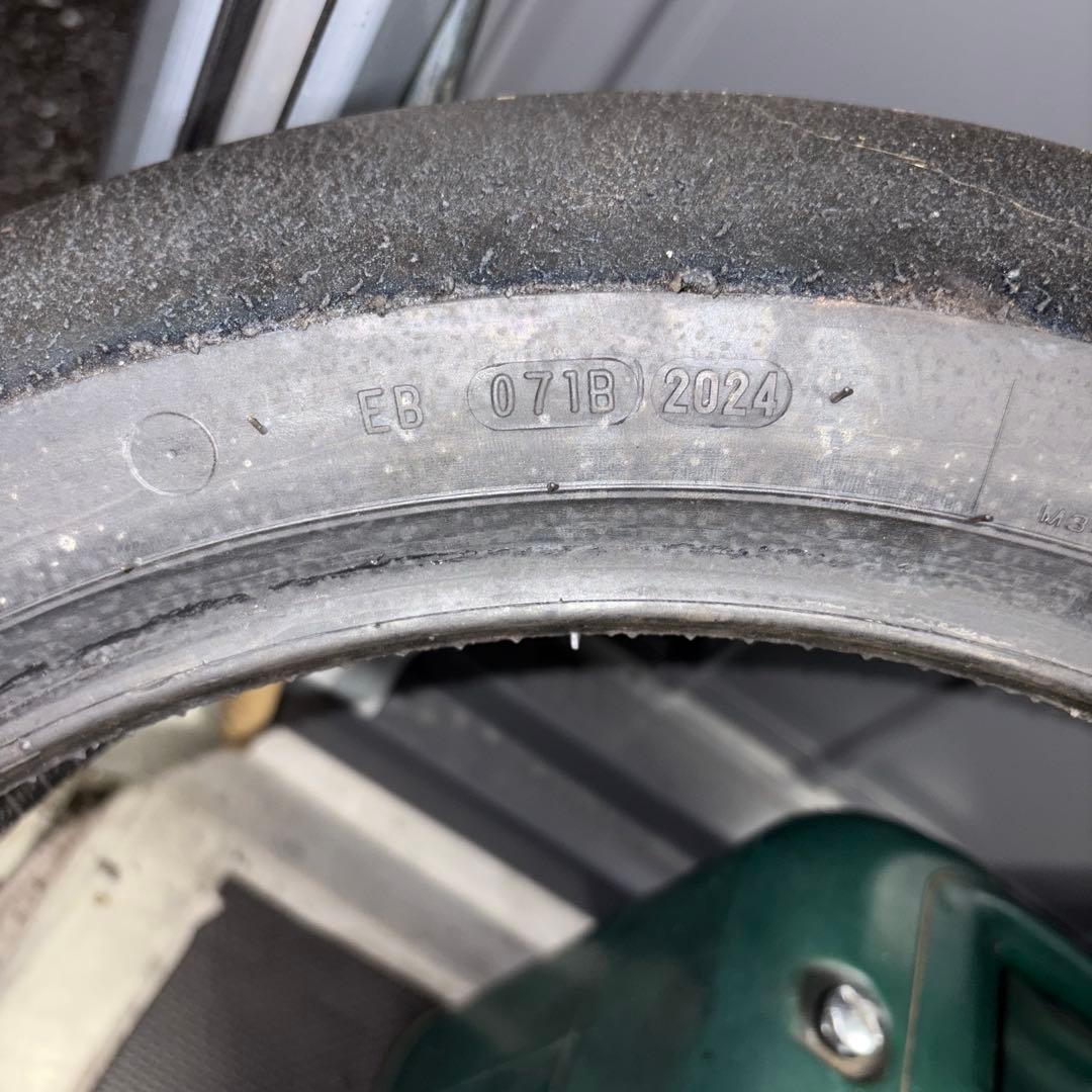 ピレリ　ディアブロスーパーバイク 110/70-R17 140/70-R17 ①