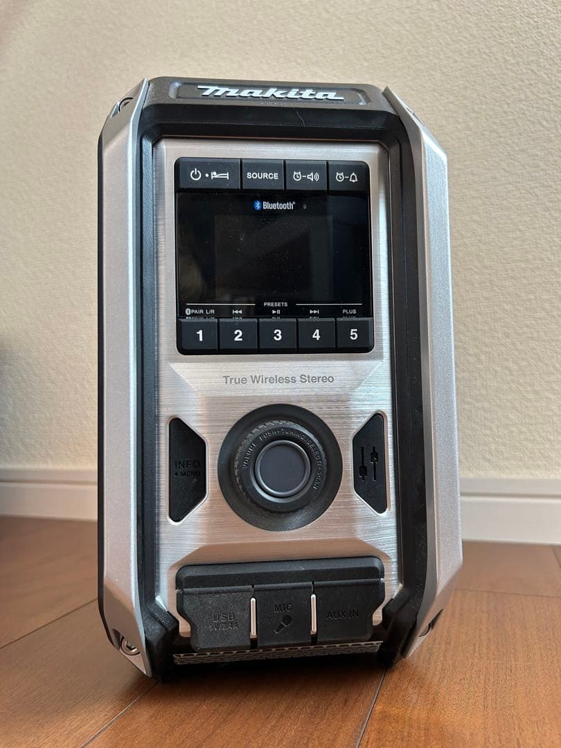 マキタ　Makita True Wireless Stereo ラジオ Makita 10.8~18V Wireless Speaker Radio MR113 Bluetooth Linked Body