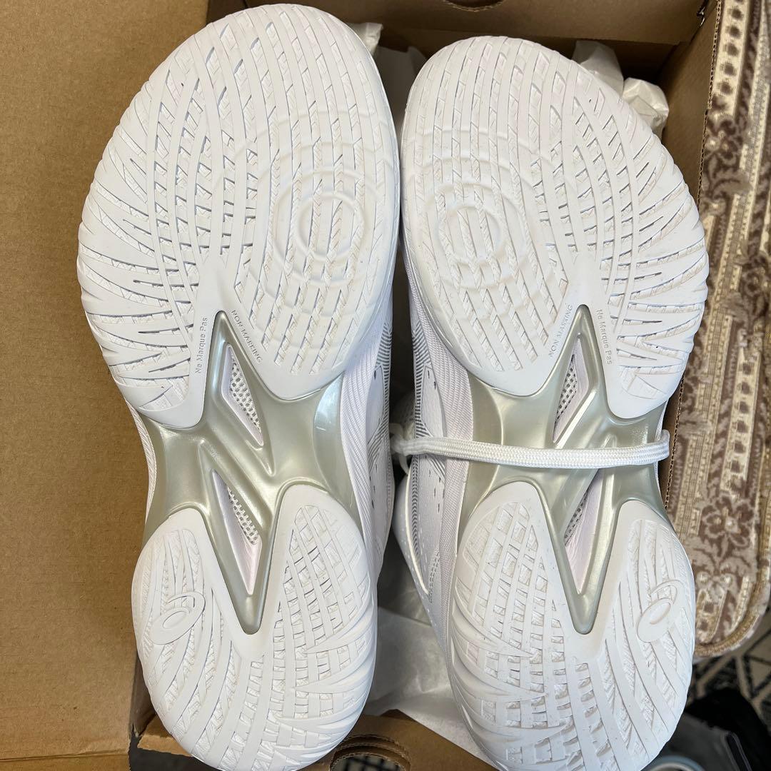 (新品未使用)アシックス ゲルフープv16 エクストラワイド 26.5cm