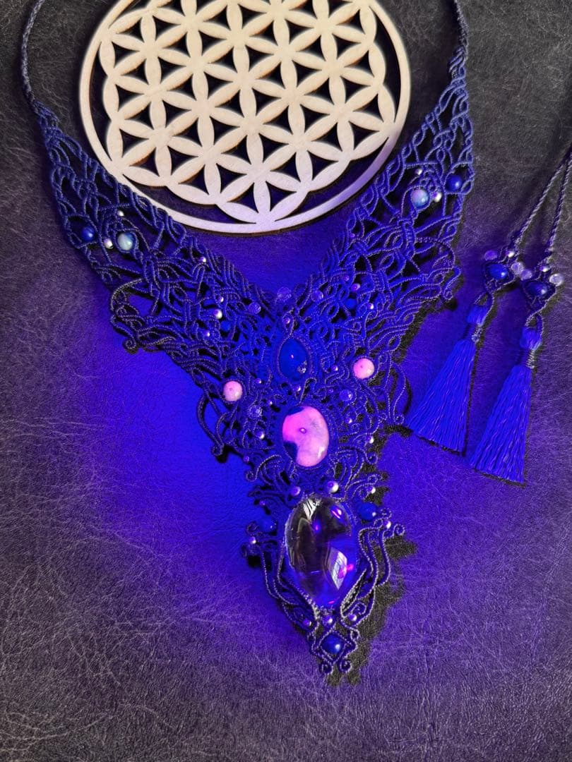 幻の石アフガナイト＆アイリスクォーツ＆ラピスラズリのマクラメ編み