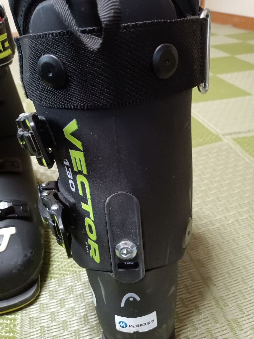 HEAD VECTOR 130 スキーブーツ　26〜26.5cm