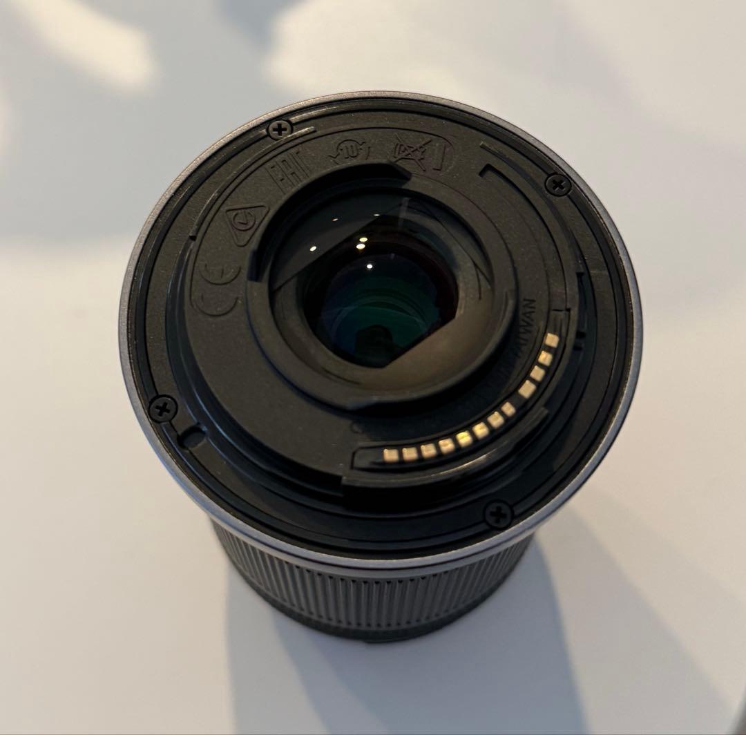 Canon RF S18-150mm F3.5-6.3 IS STMズームレンズ