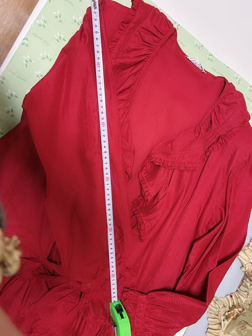 カネコイサオ オーバーブラウス レッド