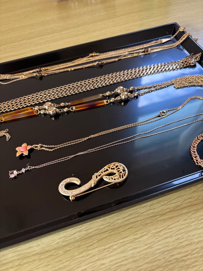 生前整理・金色メッキネックレスセット - メルカリ