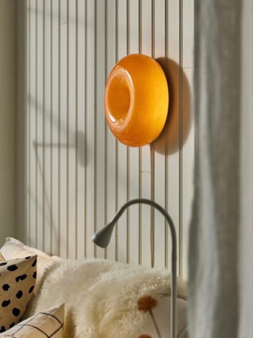 【新品】 IKEA VARMBLIXT ヴァルムブリクスト ドーナツ　ランプ VARMBLIXT LED table/wall lamp, orange glass/round, 12