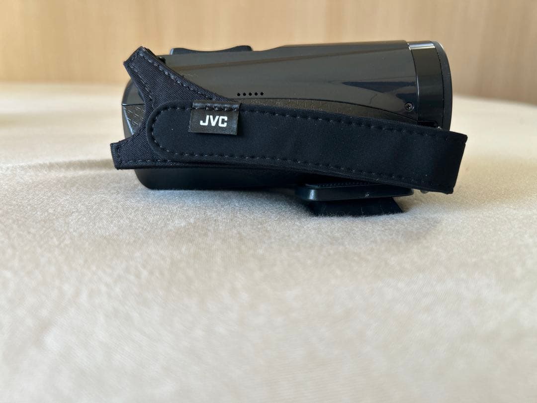 JVC Everioエブリオ GZ-R470 SDカード2枚セット - メルカリ