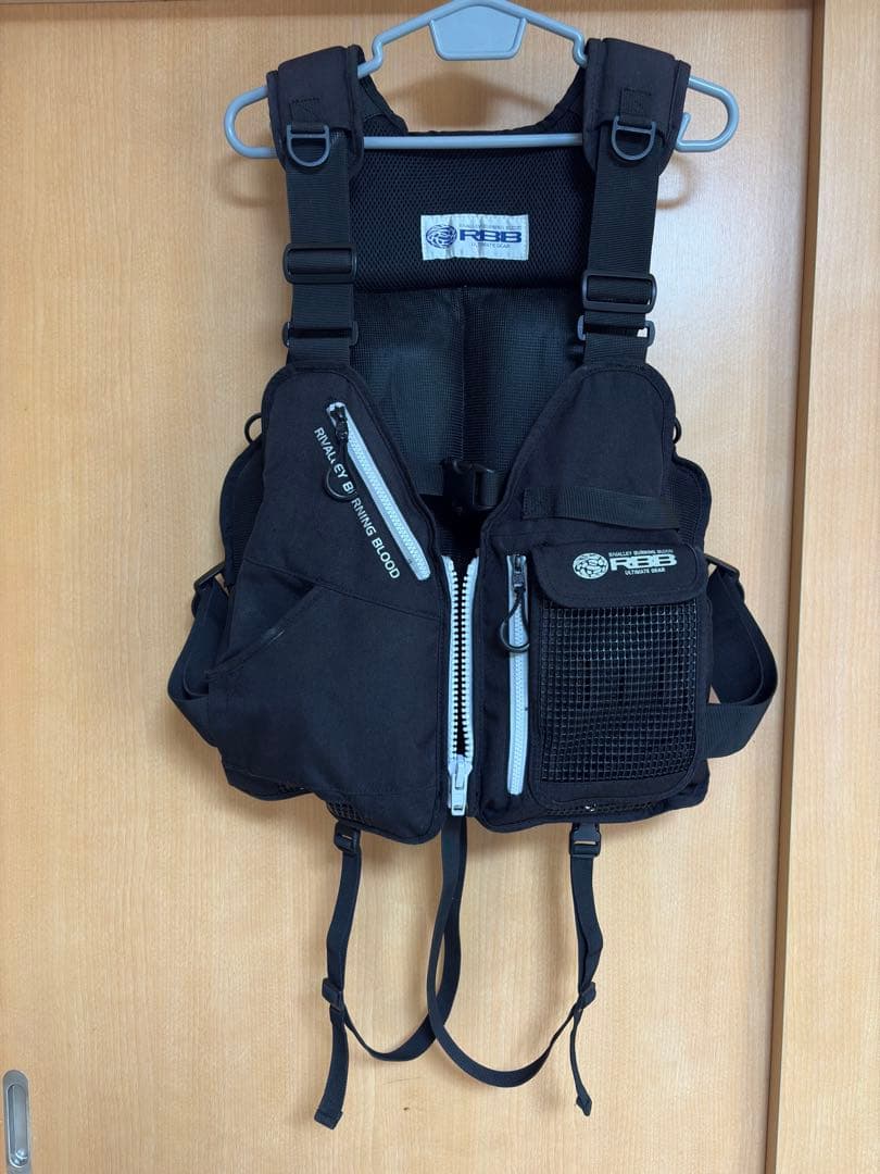 リバレイ　RBB ロックショアベスト2 フローティングベスト　8796 Amazon | 双進(SOSHIN) RBB ロックショアベストII グレー フリー No