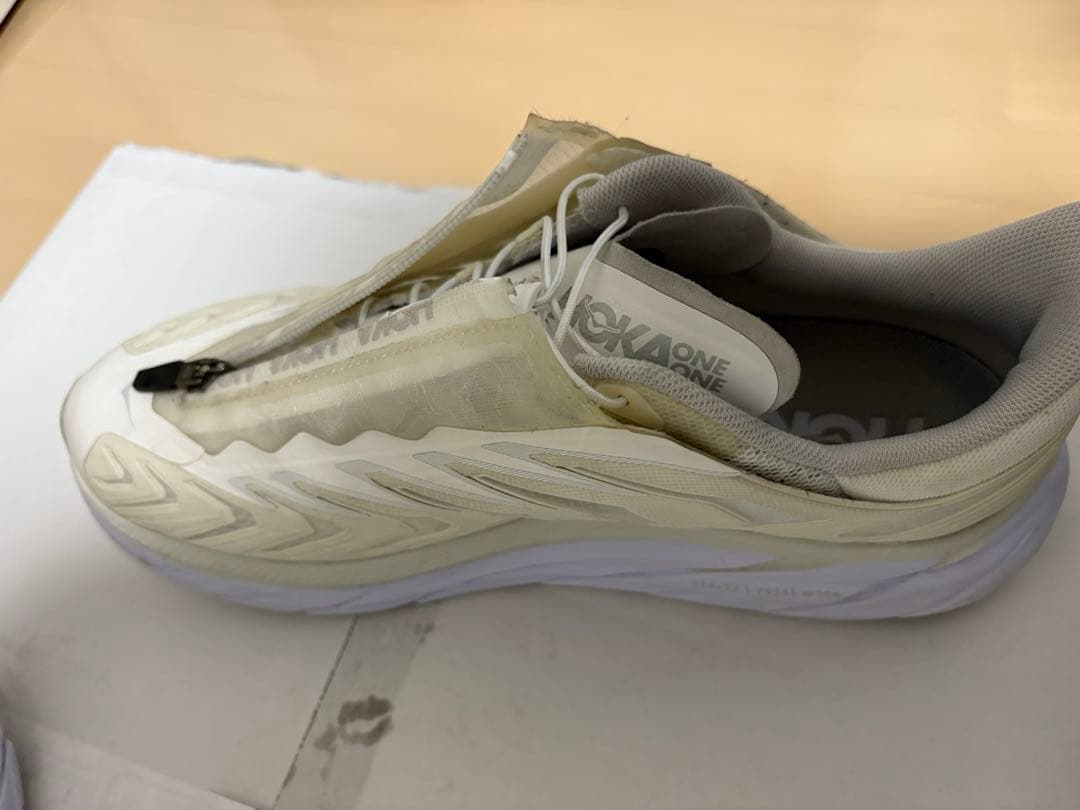 靴 HOKA ONEONE project clifton 27.0cm