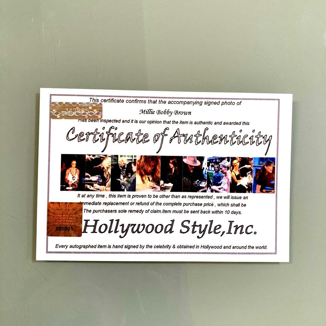 ミリー・ボビー・ブラウン直筆サイン入り超大型写真… - メルカリ