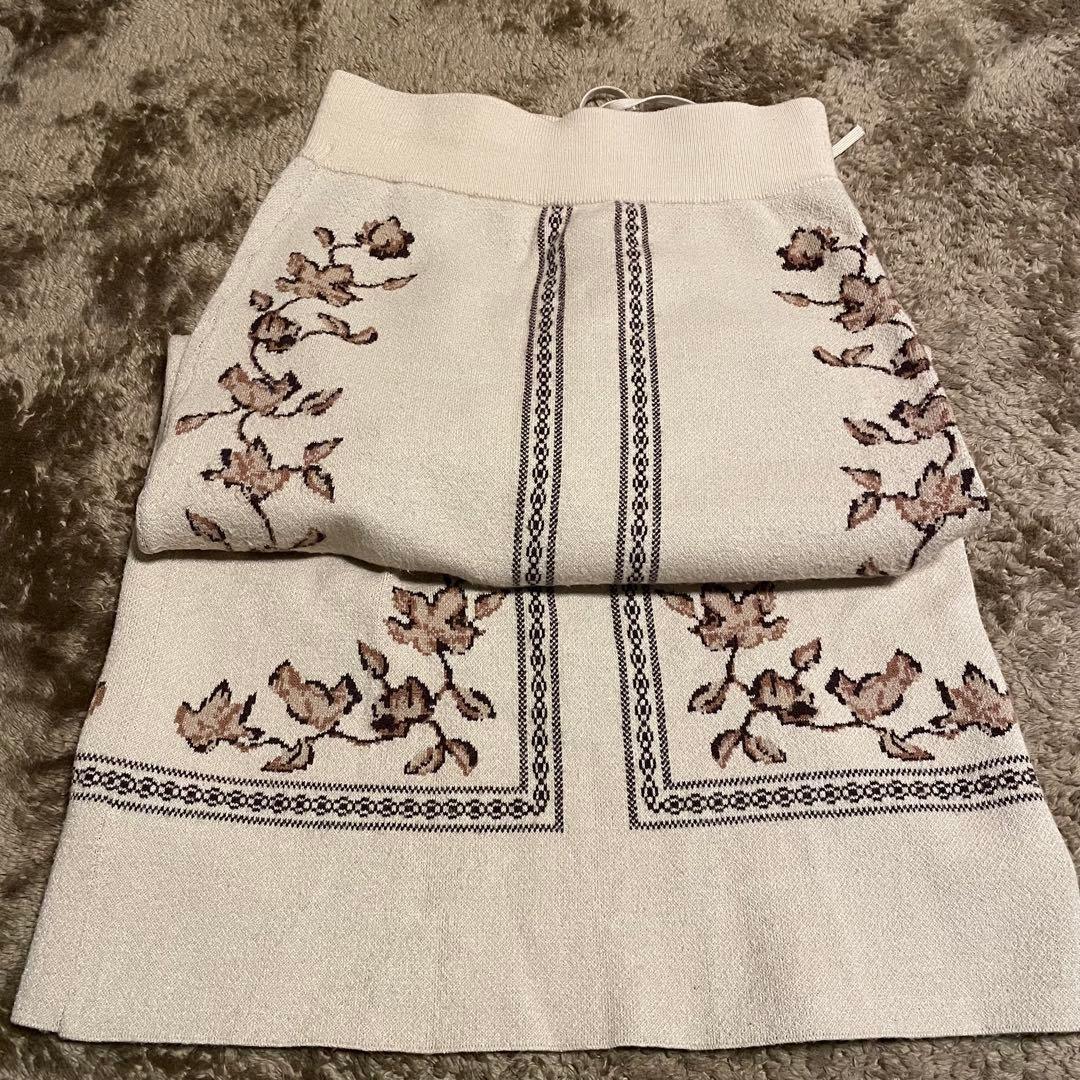 eaphi scarf motif knit skirt beige short - メルカリ