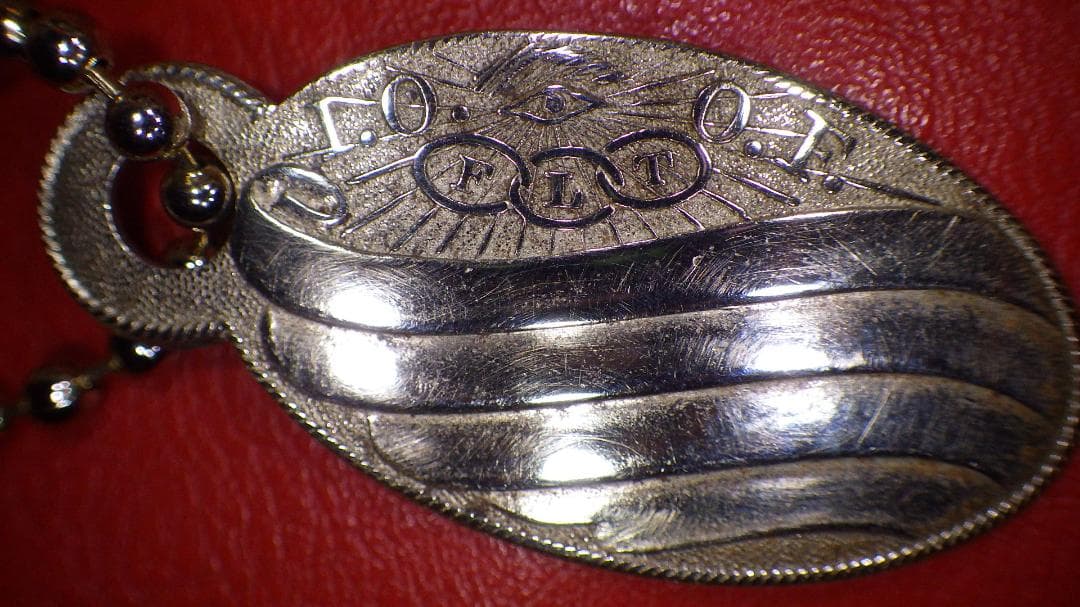 20'S☆オッドフェローズ☆ビンテージ☆タグ☆9☆キーホルダー☆フリー