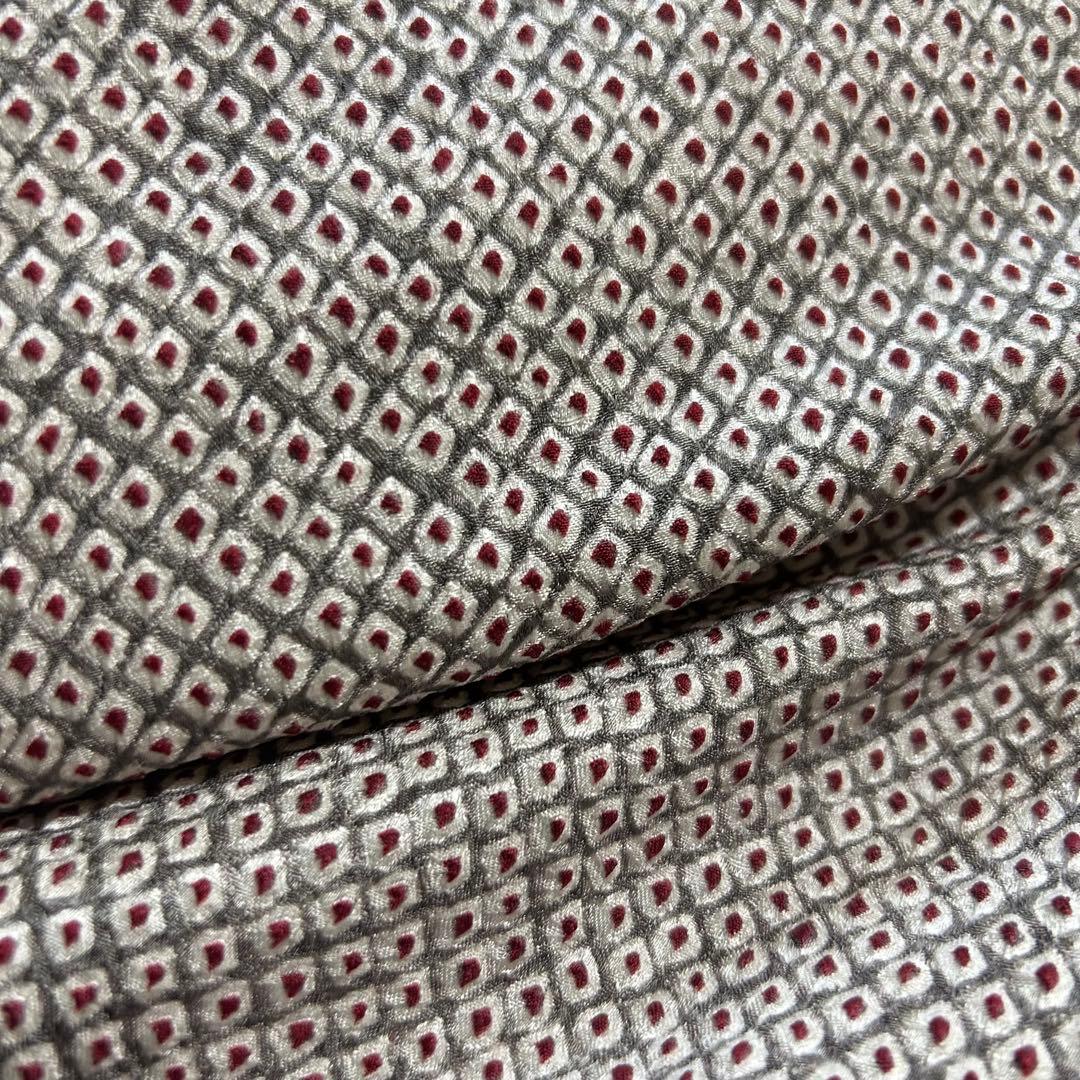 未使用品　カワイイ　総絞りの小紋　着物スキ倶楽部　４８０