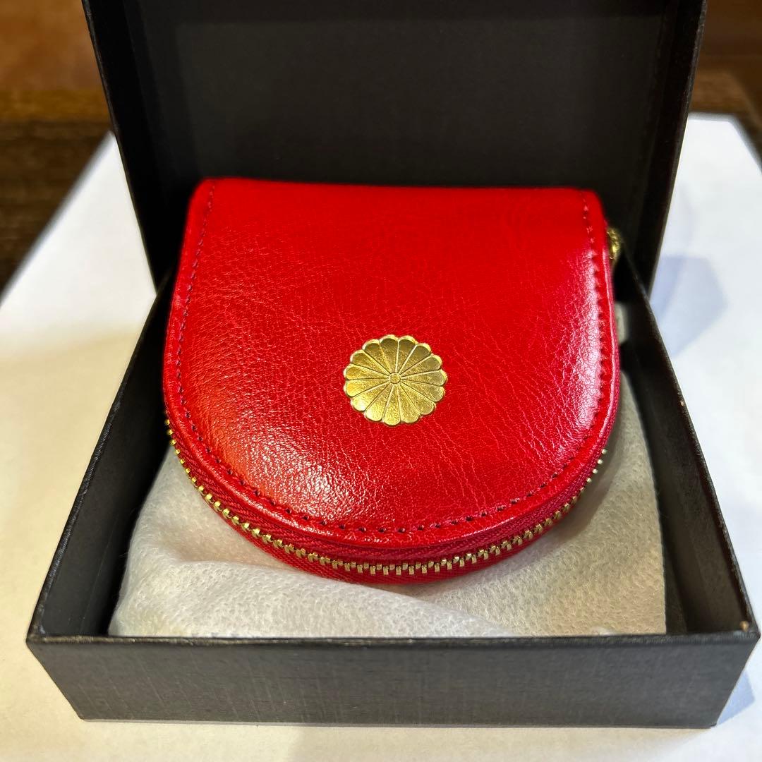 【皇居限定】赤　馬蹄型小銭入 ケース　財布 皇居財布 馬蹄形 小銭入れ コインケース 赤 - メルカリ