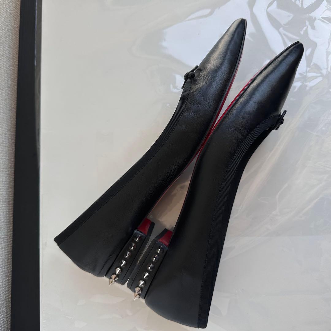 ルブタン フラットシューズ バレリーナ パンプス ミュール スタッズ 極