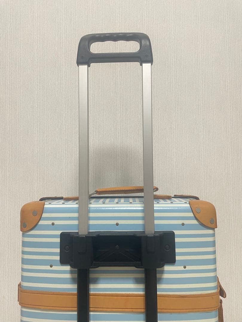 グローブトロッター アズール スーツケース 21インチ キャリー 水色