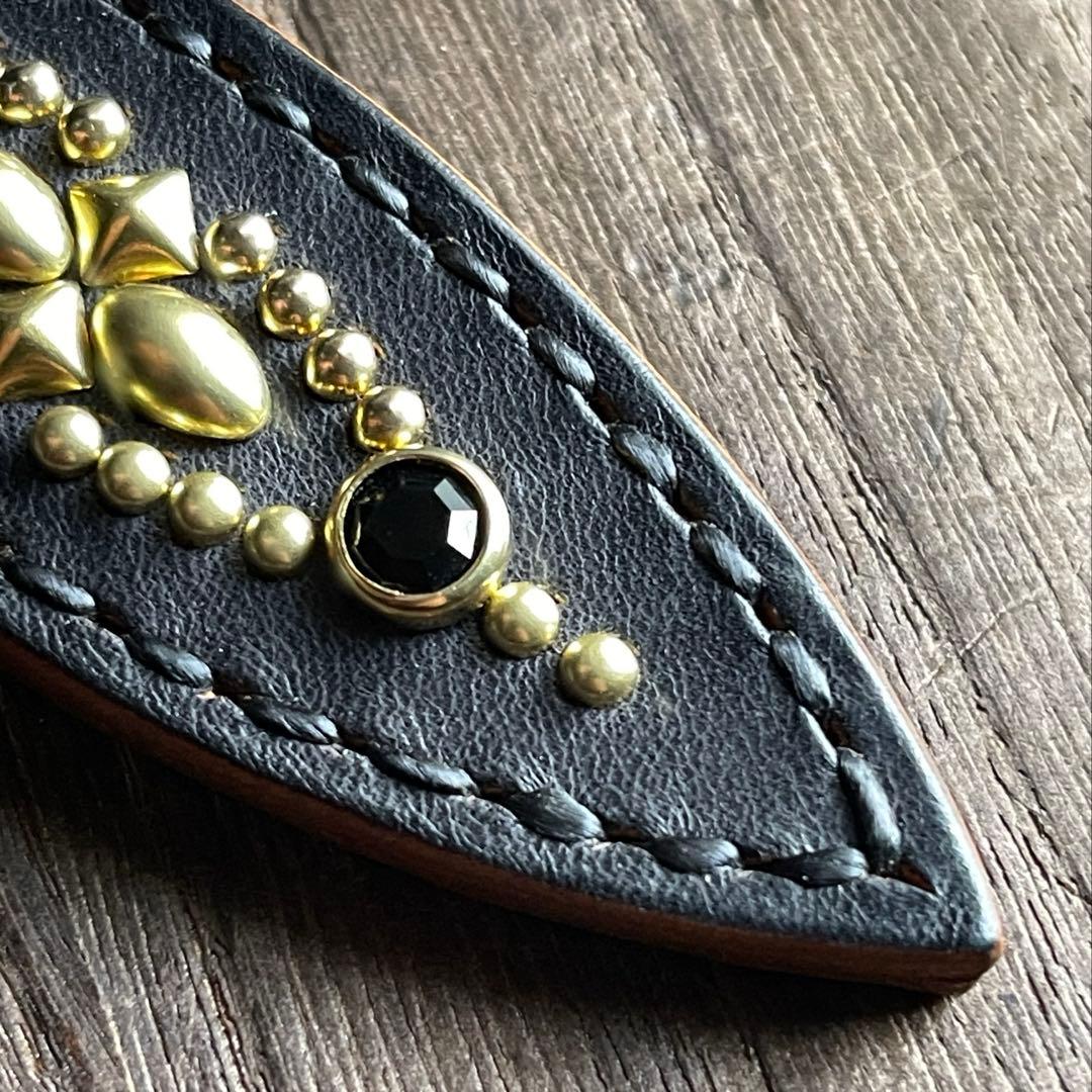 サーフスタッズキーホルダー 真鍮MIX 牛ヌメ 茶芯HTC CALEE - メルカリ