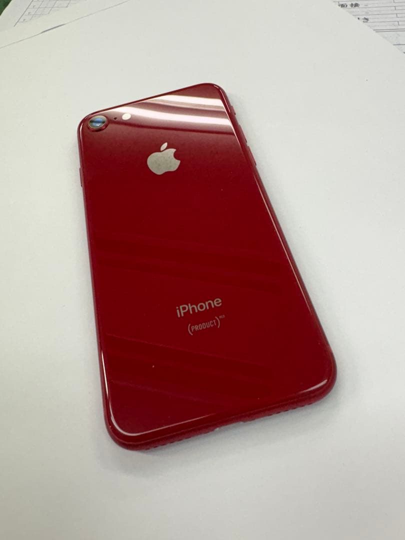 iPhone8 (PRODUCT) RED 本体 - メルカリ