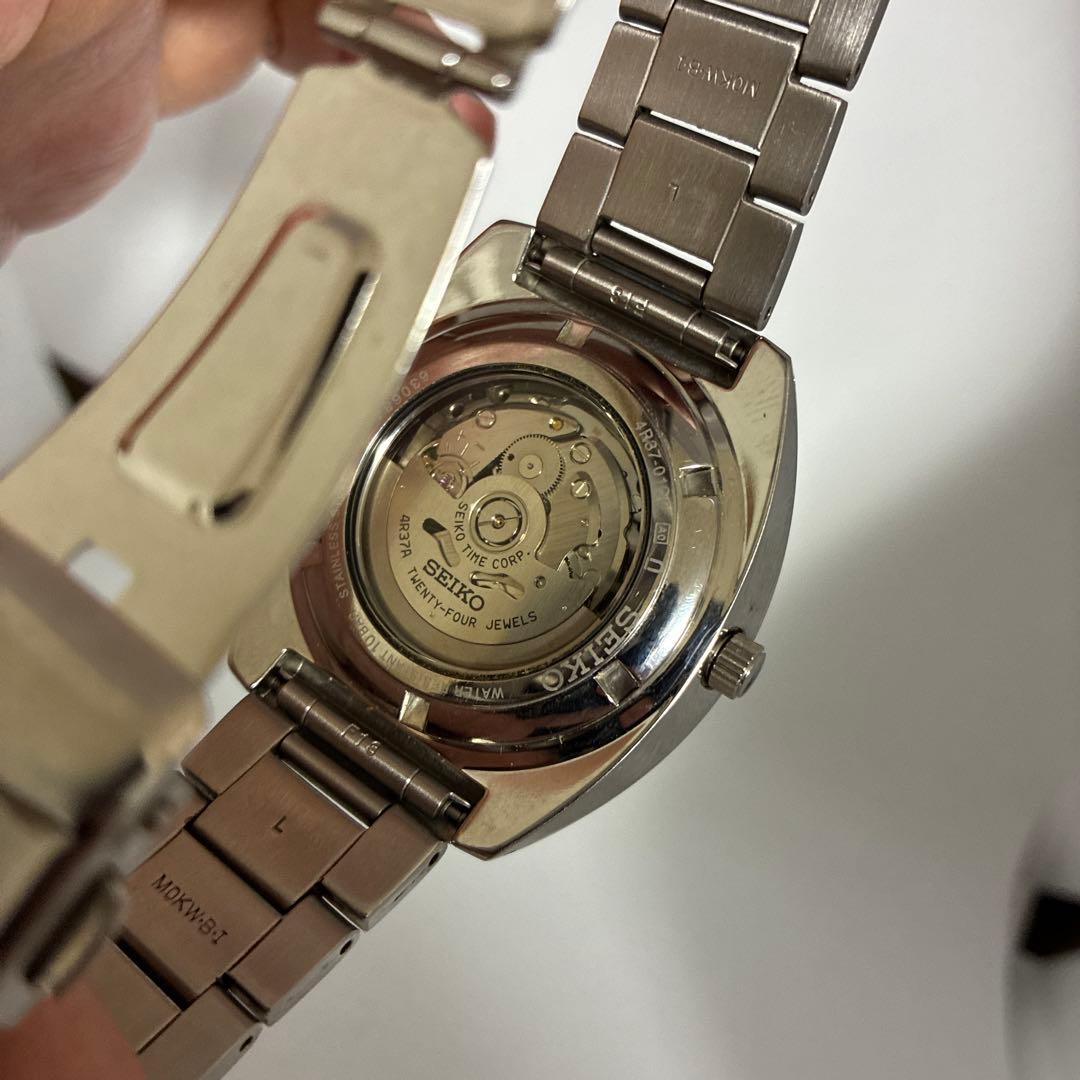 希少】SEIKO5 海外モデル 4R37-01A4 - メルカリ