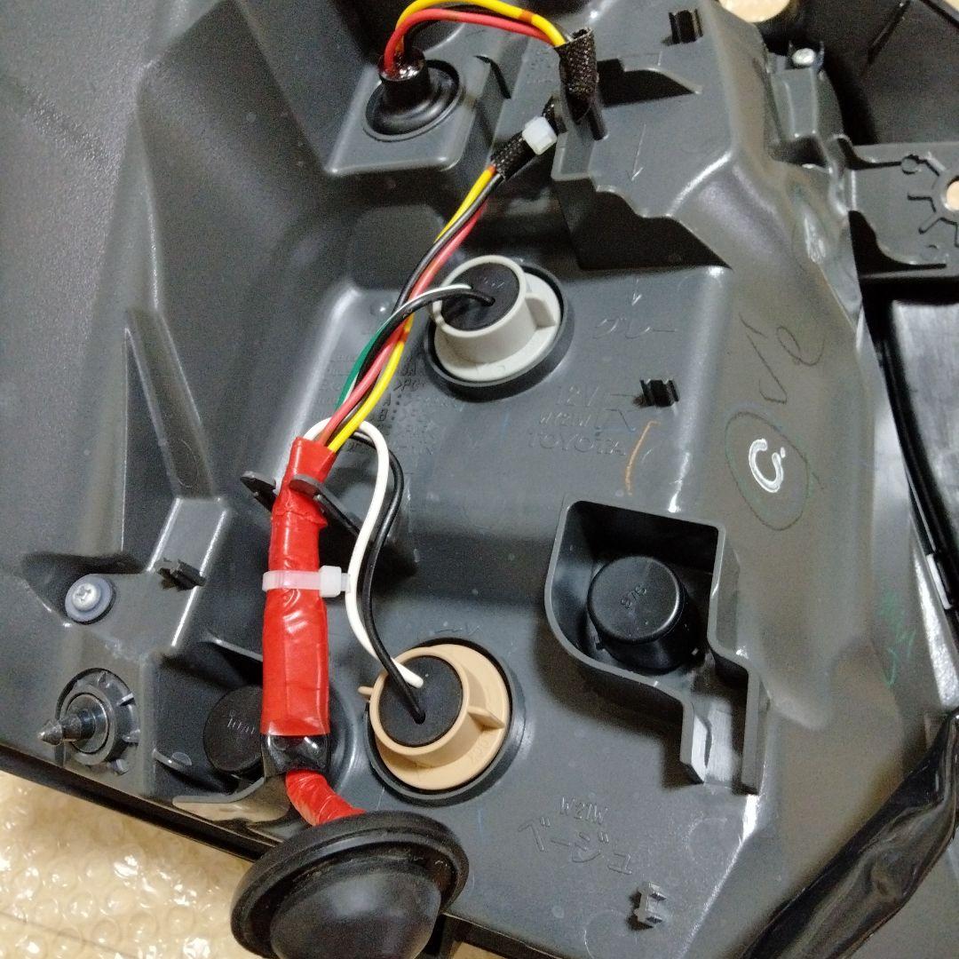 新品同様！トヨタ サイ SAI AZK10 テールレンズ右 KOITO75-12 - メルカリ