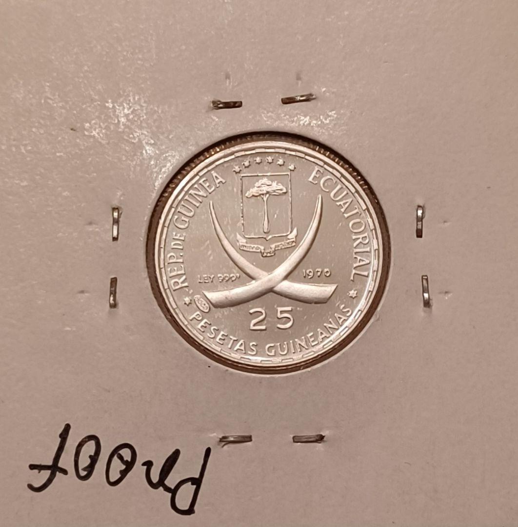 赤道ギニア 25ペセタ銀貨 銀品位(.9999) 国連創設記念銀貨 - メルカリ