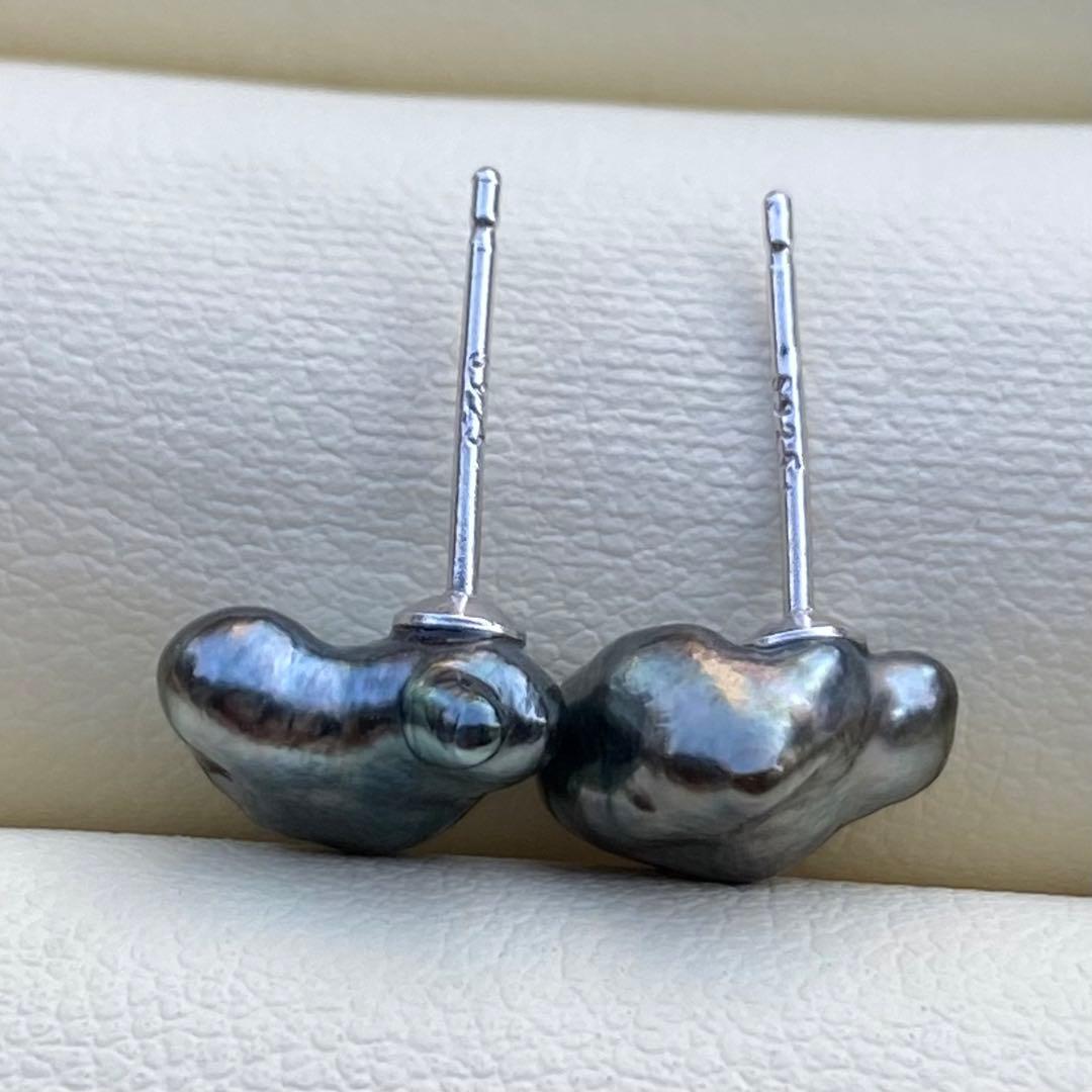 本真珠　南洋黒蝶真珠無核ケシパール直結タイプピアス　9.6mmP1205