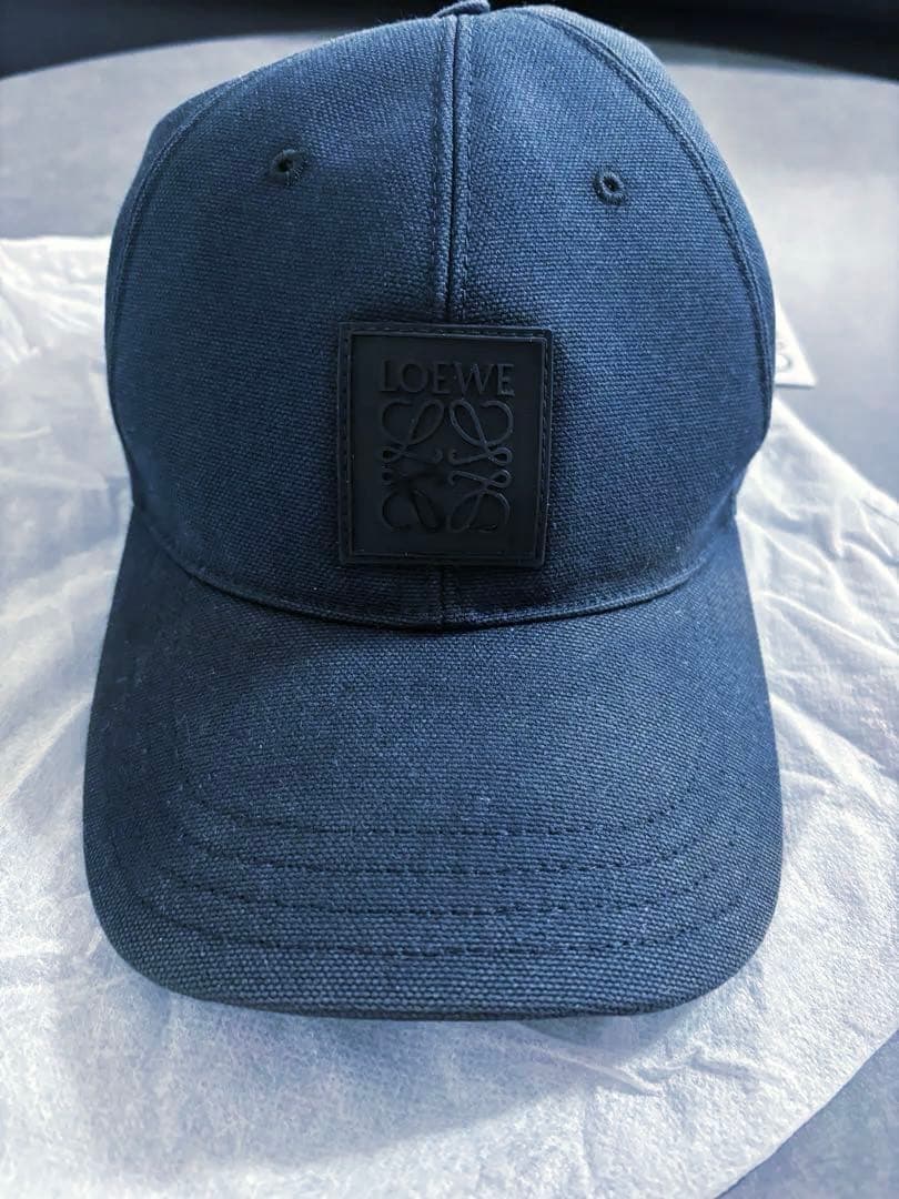 LOEWE ブラック キャンパス パッチキャップ ロゴ刺繍 2025SS