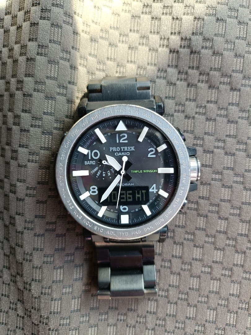 PRO TREK PRG-650 ブラック腕時計 Amazon.co.jp: Casio メンズ 「PRO TREK」ソーラーパワー シリコン