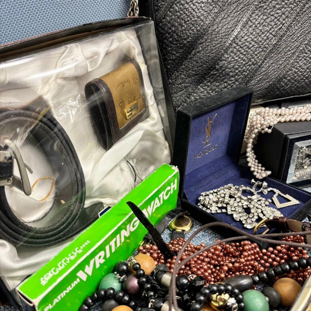 遺品整理 アクセサリー 時計 まとめ ブローチ タイピン 刻印未検品