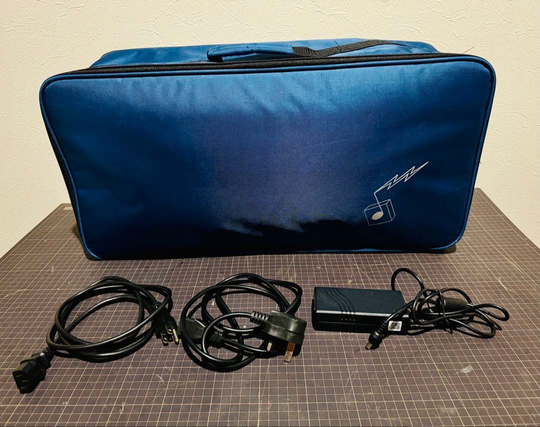 キ*ウ様 Buchla 201e-10 Powered Cabinet - メルカリ