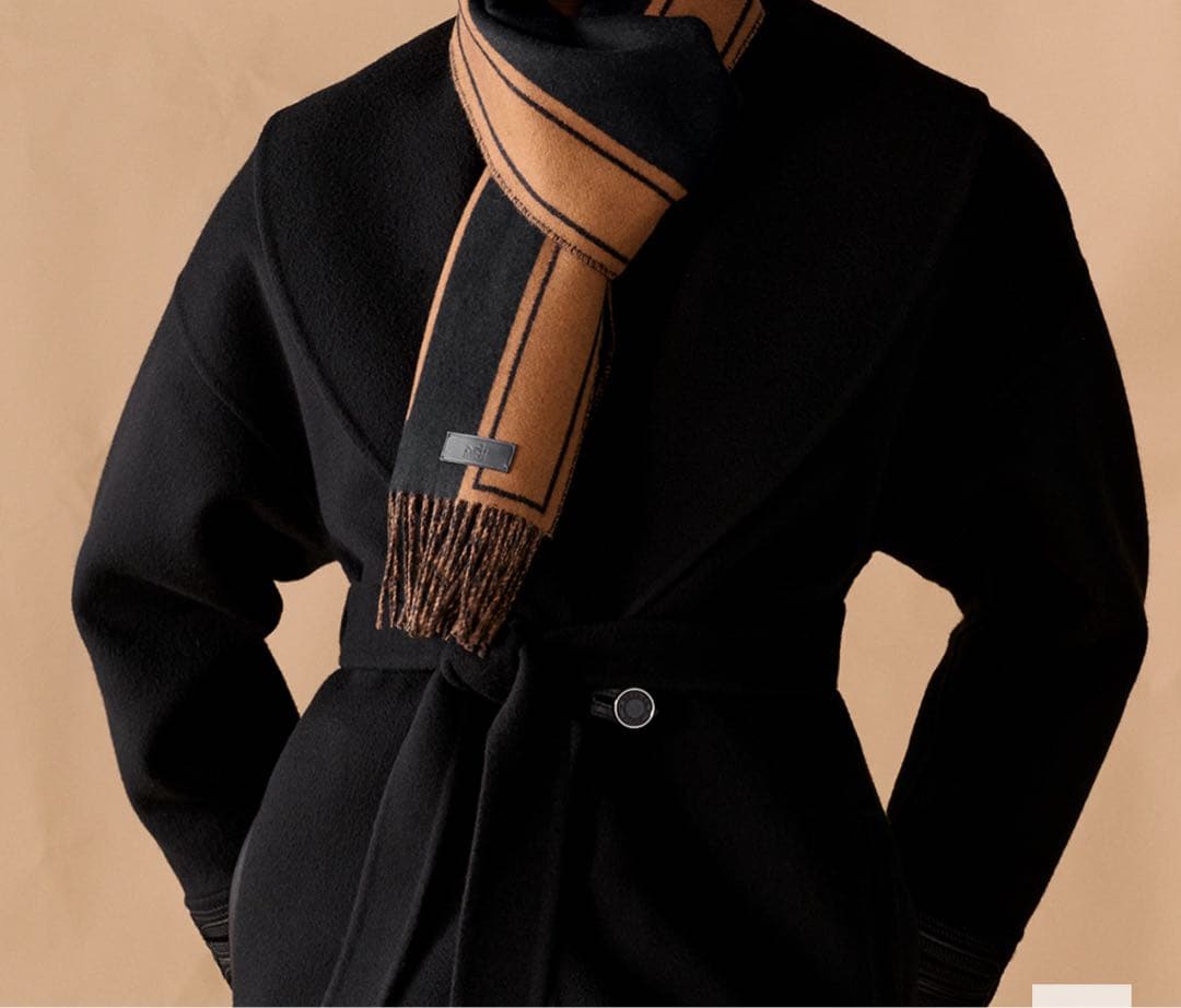 HERMES マフラー Hロゴ 黒/茶色　マフラー 《クレ・ドゥ・H》