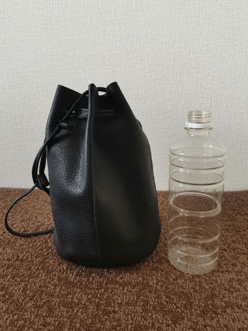 CONFECT バレンシアレザー巾着バッグ - メルカリ