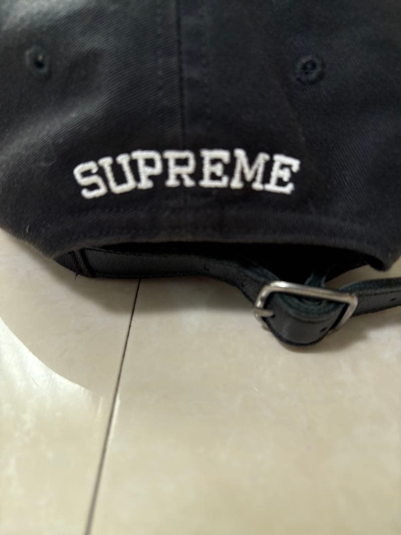 希少】SUPREME Sロゴキャップ ブラック ベースボールキャップ - メルカリ