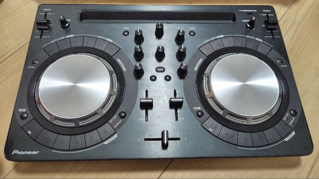 Pioneer DJコントローラー　DDJ-WeGO3 対応ケーブル付き 黒 DDJ-WeGO3-K (archived) DJ CONTROLLER (black) - Pioneer DJ