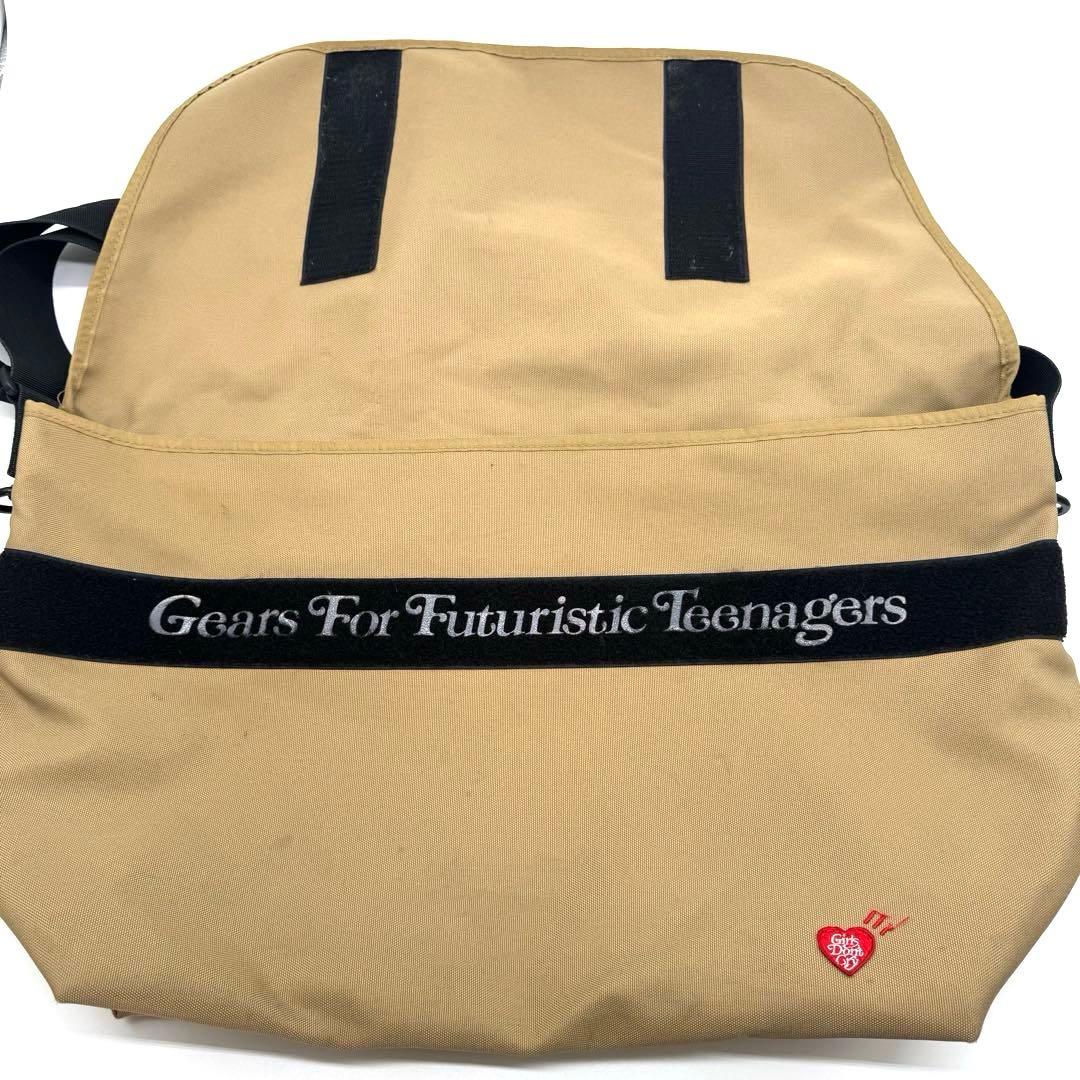 ヒューマンメイド ガールズドントクライ メッセンジャーバッグ