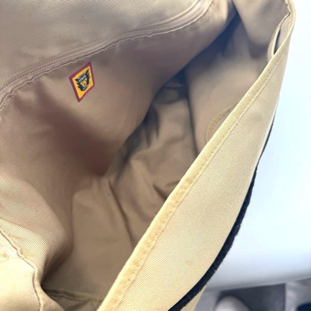 ヒューマンメイド ガールズドントクライ メッセンジャーバッグ