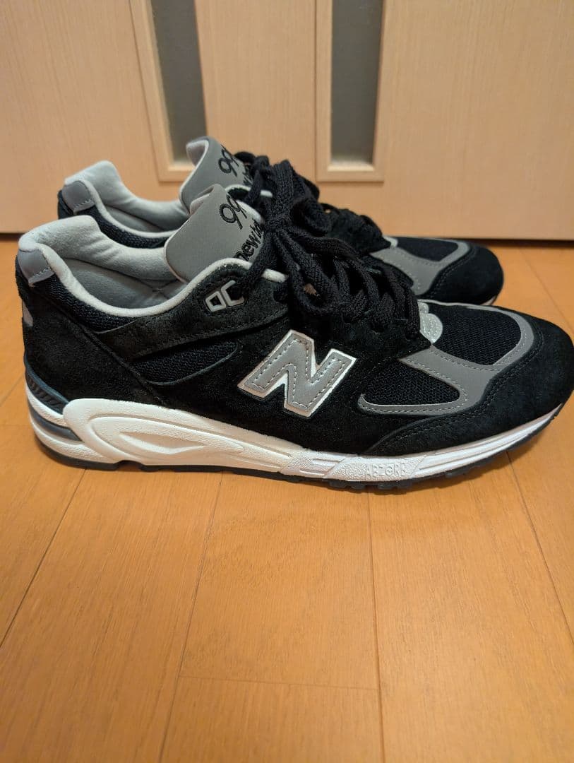 リョウ様New Balance 990 v2 ブラック/ スニーカー - メルカリ