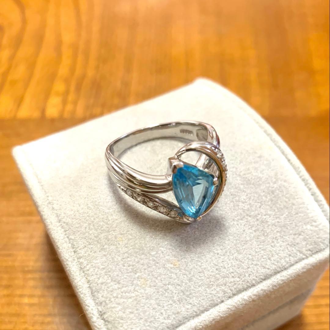 【鑑別書付】Pt900 大粒ブルートパーズ 2.81ct ダイヤモンド脇石リング