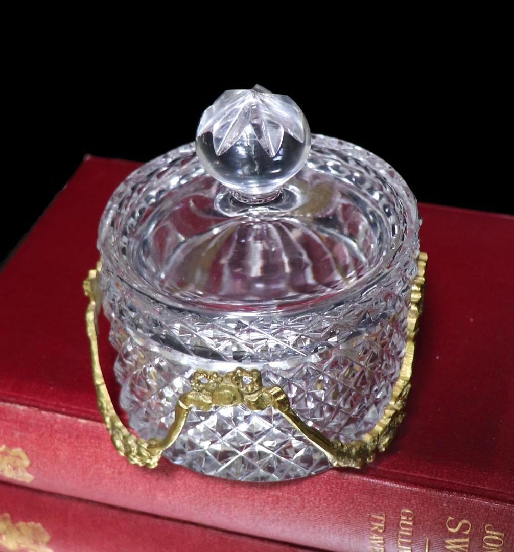 オールド・バカラ 1890年 ブロンズ装飾 ディアマン ビゾー 蓋物 小物