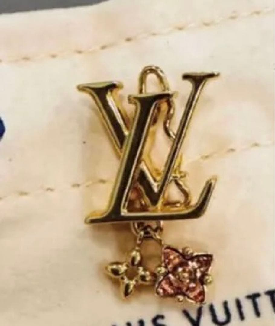新品未使用品 Louis Vuitton ヘアクリップ ゴールド ルイヴィトン