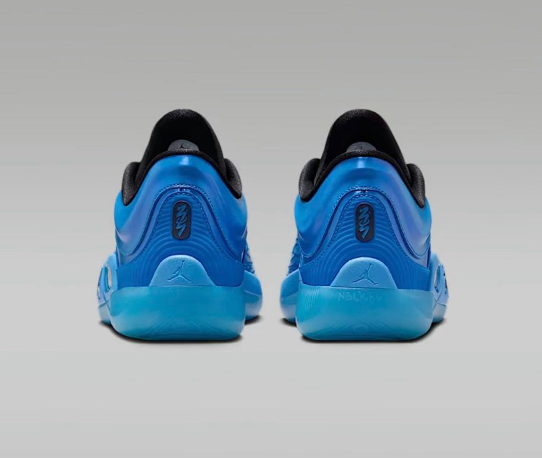 【新品送料込】JORDAN ZION 4 PF \"Iridescence\"