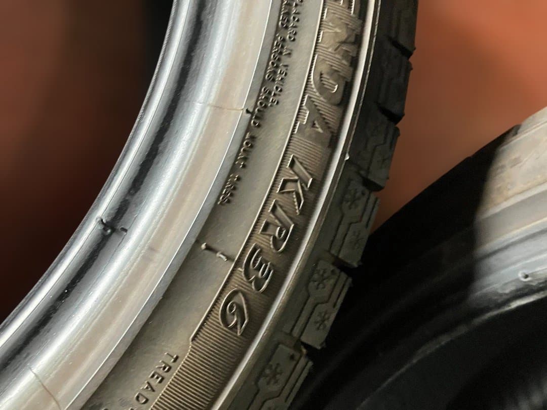 Kenda KR36 スタッドレスタイヤ 215/45R17 ICETEC 215/45R17 2025年製 新品スタッドレスタイヤ KENDA KR36 送料